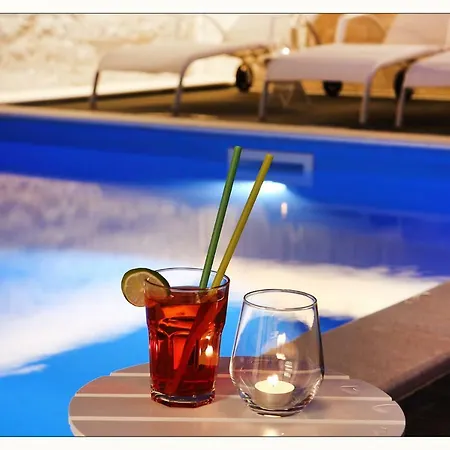Aparthotel M