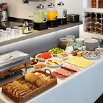 Aparthotel M