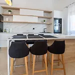 Aparthotel M Split